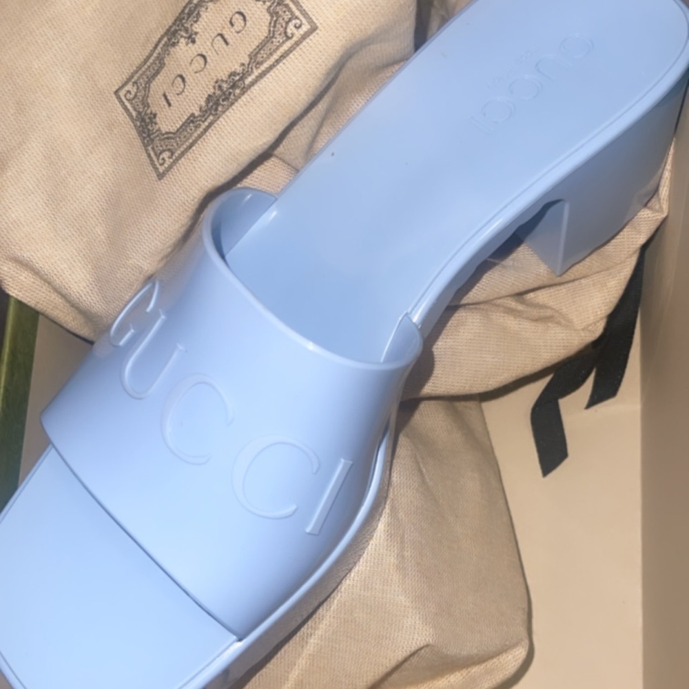 GUCCI Rubber Slide Sandal